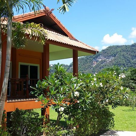 Khao Sok Jasmine Garden Resort - Sha Certified Khao Sok National Park Extérieur photo